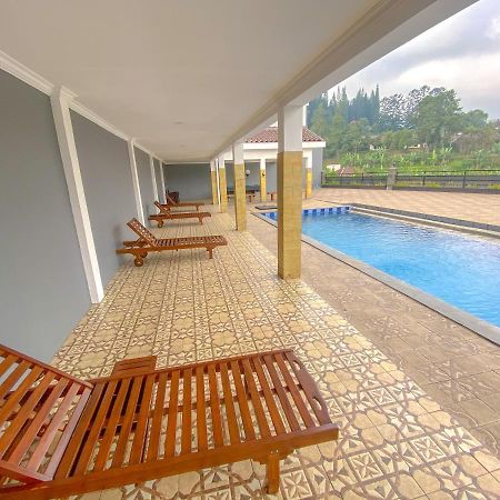 Villa Andalus 3 Puncak Bagian luar foto