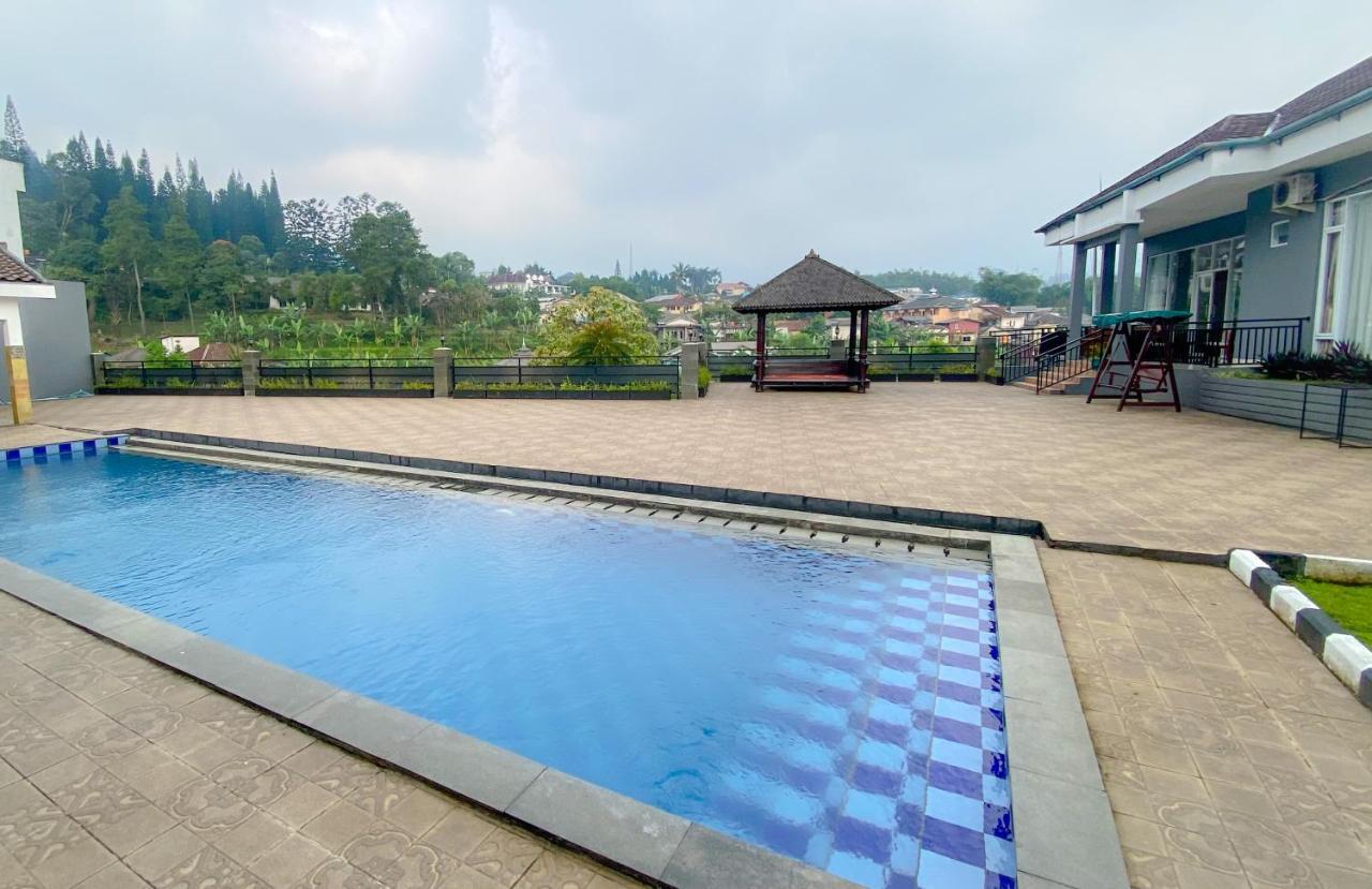Villa Andalus 3 Puncak Bagian luar foto