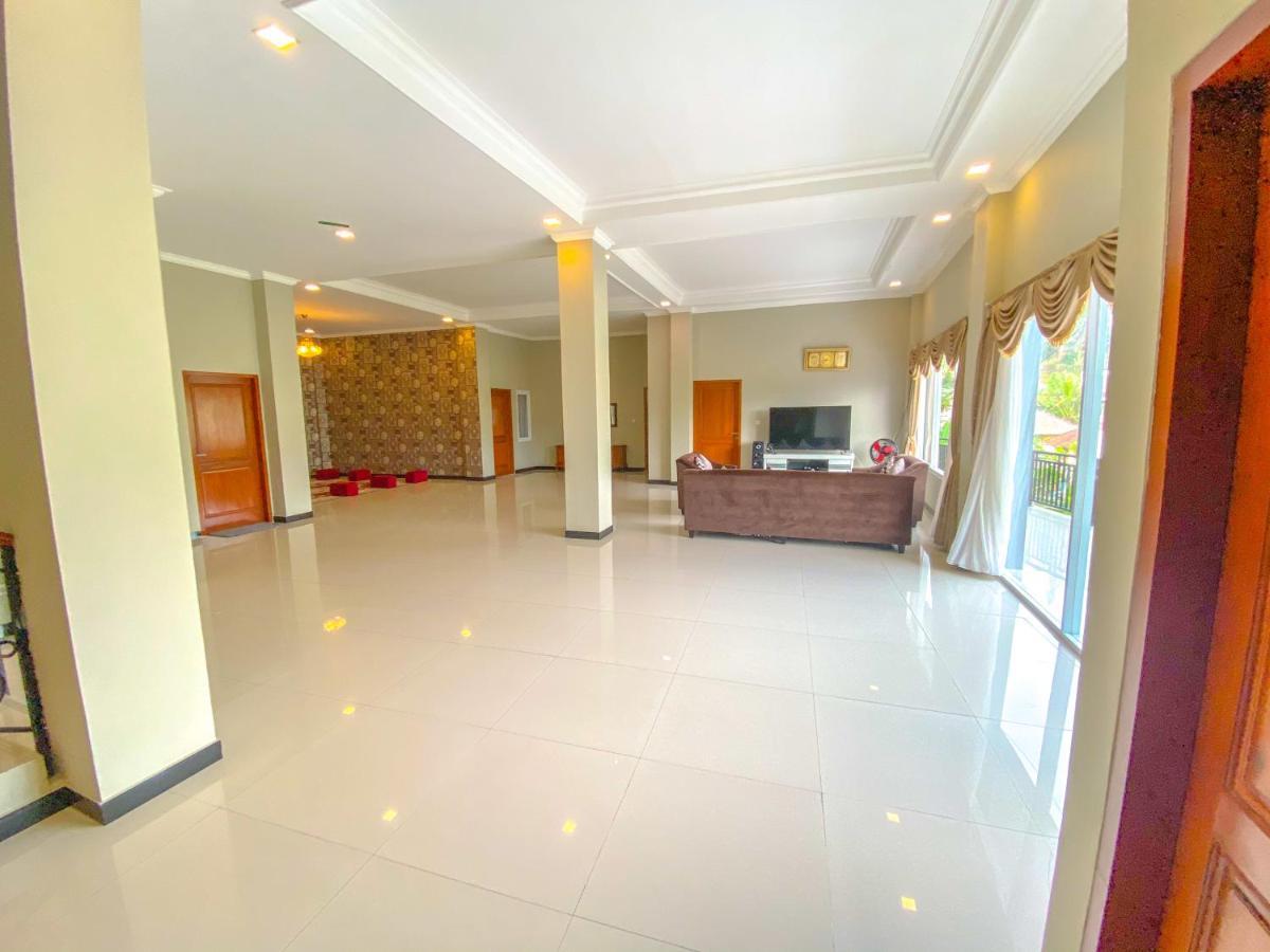 Villa Andalus 3 Puncak Bagian luar foto