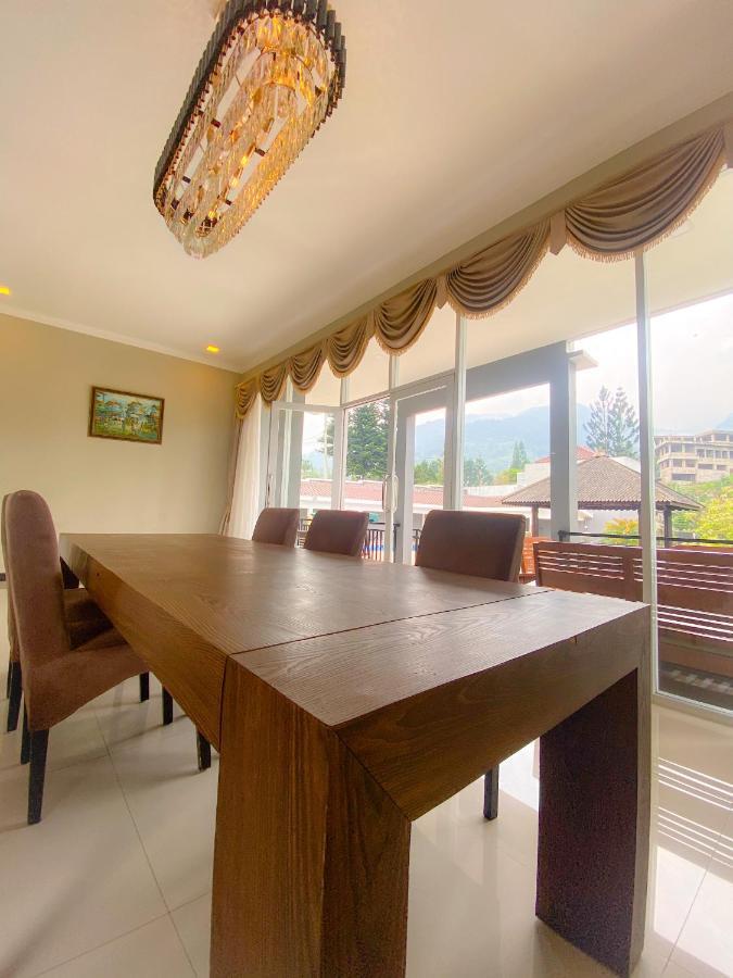 Villa Andalus 3 Puncak Bagian luar foto