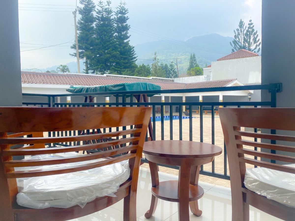 Villa Andalus 3 Puncak Bagian luar foto